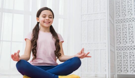 El centro Kalindi abre sus puertas a los más pequeños con clases de yoga para niños