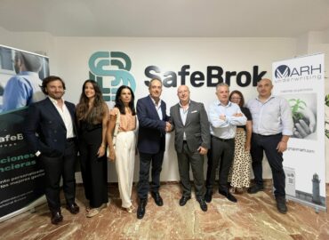 SafeBrok y MARH underwriting formalizan su alianza para liderar la distribución digital de seguros