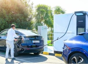 XCharge Group une fuerzas con EDP para desplegar una red de cargadores de vehículos eléctricos Net Zero Series por Europa