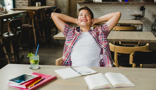 Excelencia Académica ayuda a sus usuarios para que los TFM dejen de ser una pesadilla