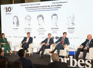 Alexis Obligi, CEO regional de Allianz Partners, participa en el X aniversario de Forbes