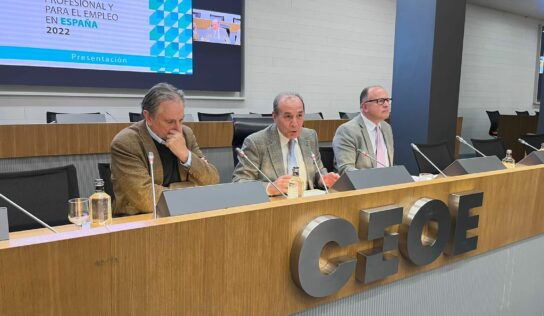 La Fundación FIDE presenta el informe ‘Formación Profesional y para el Empleo en España 2022’ que pone de relieve la necesidad de mayor apoyo de los poderes públicos a las empresas para poner en marcha planes formativos
