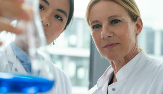 Beiersdorf alcanza en 2023 su objetivo de paridad de género, fijado para 2025