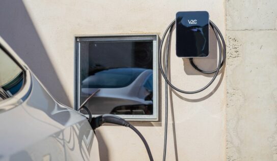 Las instalaciones de cargadores para coches eléctricos crecen en la Comunitat Valenciana: se instalarán más de 15.000 en 2024