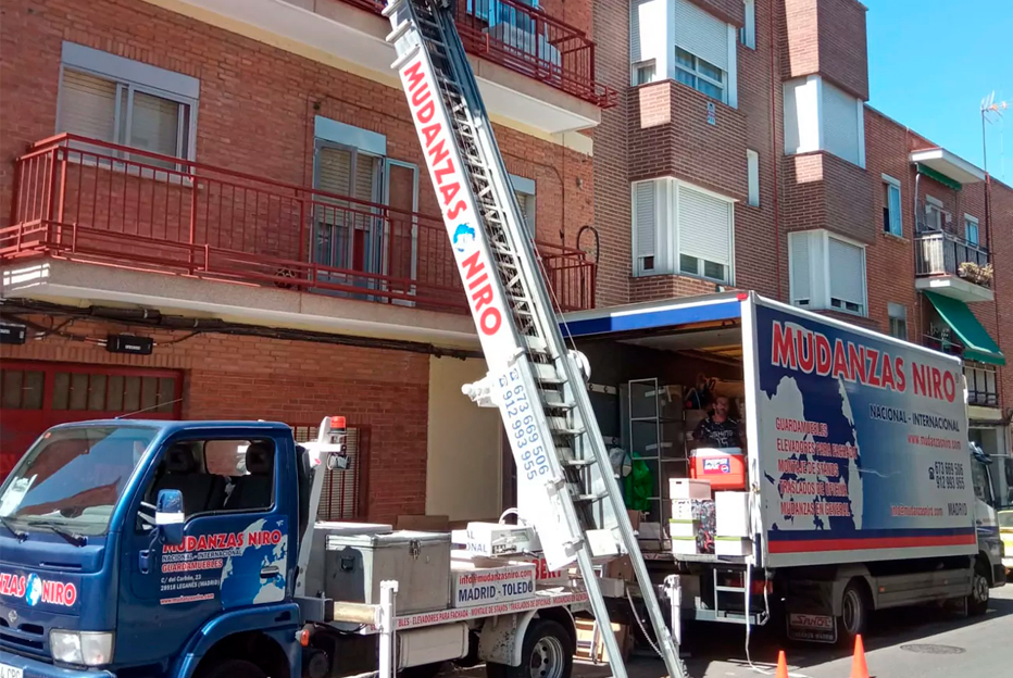 Alquiler de gruas elevadoras Ahorra tiempo y dinero en tus proyectos