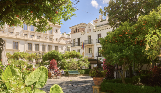 Hotel El Pilar de Andalucía en Estepona rinde homenaje al flamenco con espectaculares tributos gratuitos durante todo agosto