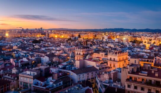 En Valencia el sector turístico celebra un verano de récord según Visit València