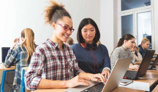 El impacto de la IA en la educación: cómo afecta su uso a los jóvenes