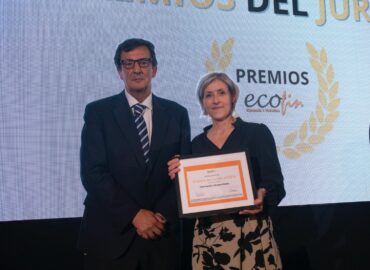 El Foro ECOFIN otorga a Formación Universitaria el Premio del Jurado 2024 en la categoría de Centros de Formación