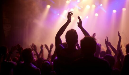 El 60% de los encuestados va a regalar entradas para eventos estas Navidades, según Allianz Partners