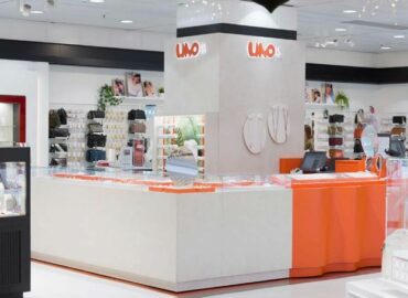 UNOde50 aterriza en El Corte Inglés de Gijón