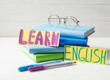 La academia FollowMe de Illescas ofrece clases intensivas de inglés para todos los niveles y un campamento de verano en Reino Unido