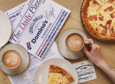 Domino’s Pizza regalará la nueva Croissantizzima y café en su nueva pop-up Domino’s Café