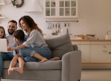 Más de la mitad de los españoles asumirá gastos extraordinarios en 2025