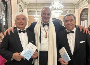 La diplomacia distingue como embajadores a Los del Río y al doctor Manuel de la Peña en el Alfonso XIII