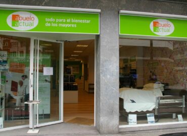 Abuelo Actual lanza nuevos servicios que facilitan los cuidados