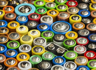 Megacity destaca la importancia de contar con pilas y productos básicos ante posibles apagones eléctricos