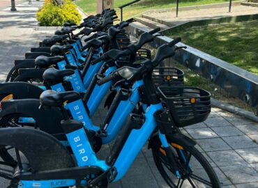 Bird lanza su servicio de bicicletas y patinetes compartidos en Getafe, reforzando la movilidad sostenible en la ciudad