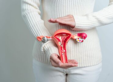 Dr. Juan Céspedes, jefe del servicio de Ginecología y Obstetricia de Policlínica Gipuzkoa: «La técnica vNotes permite una cirugía sin cicatrices externas y una pronta recuperación»