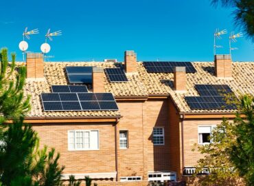 SyA Instalaciones analiza la rentabilidad de instalar placas solares en comunidades de vecinos