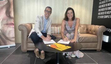 Grupo Moure y la Fundación Cruyff firman un acuerdo para promover la inclusión social a través de la movilidad sostenible