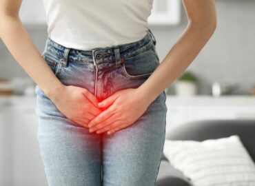 Dr. Pablo Melendo, urólogo de Policlínica Gipuzkoa: «El uso de bañadores mojados y la deshidratación propician el aumento de cistitis en verano»