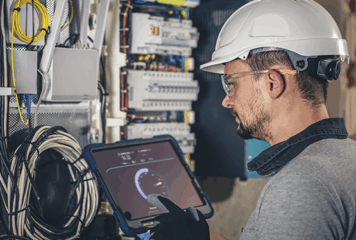 Formación Universitaria lidera la preparación para el Título Oficial de Técnico en Instalaciones de Telecomunicaciones