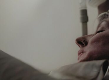 ‘Voces en la sombra’: un documental para visibilizar la Encefalomielitis Miálgica Severa