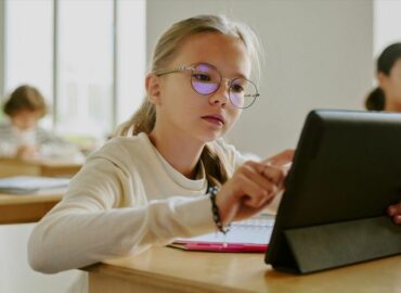 Los problemas visuales son una de las principales causas del bajo rendimiento escolar