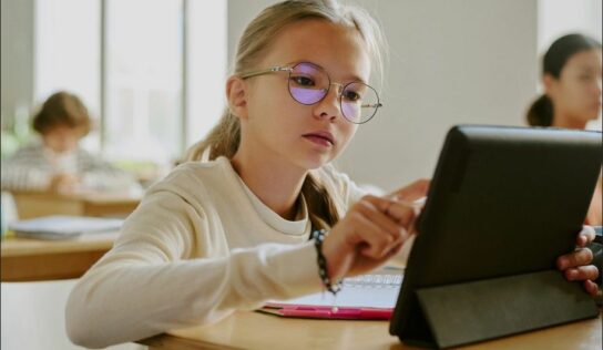Los problemas visuales son una de las principales causas del bajo rendimiento escolar