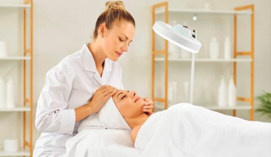 Formación Universitaria impulsa la preparación para el FP Preparatorio de Técnico Medio en Estética y Belleza