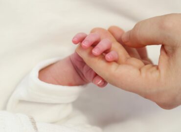 Dr. Juan Céspedes, ginecólogo de Policlínica Gipuzkoa: «Las mujeres buscan un parto seguro, personalizado, con un plan de parto a su medida, con toda la privacidad y el confort»