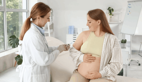 Paula Rodríguez, matrona de Policlínica Gipuzkoa: «Es importante que la mujer se sienta acompañada en el parto, porque no sólo es un proceso físico, sino también emocional»