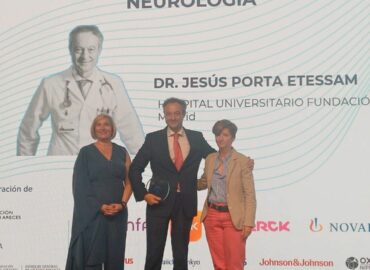 El Dr. Jesús Porta, de la Fundación Jiménez Díaz, reconocido por tercer año consecutivo con el Premio Liderazgo Sanitario Clínico en Neurología
