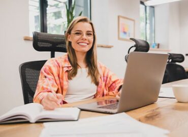 Formación Universitaria lanza su curso online preparatorio para el Título Oficial de Técnico en Gestión Administrativa