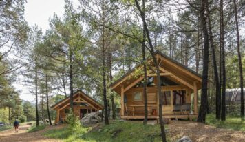 Un año nuevo entre montañas: la escapada más auténtica de Huttopia