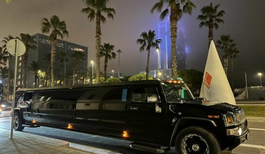 La limusina Hummer negra más grande de Cataluña llega a Barcelona tras ser galardonada como ‘Miss Las Vegas’