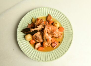 Carne de conejo: así es la proteína saludable que muchos pasaban por alto y que reconquista las mesas