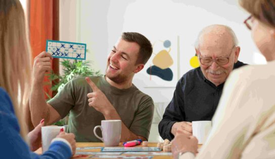 La otra cara de la Navidad y el compromiso de Residencial Palau con la soledad no deseada