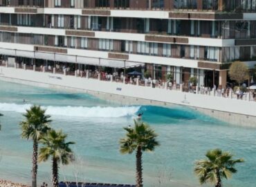 AWM cierra 2025 con múltiples inauguraciones de grandes recintos de surf