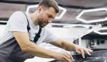 Formación Universitaria impulsa la formación en automoción con su preparatorio para Técnico en Carrocería