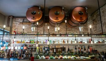 Tres generaciones y un mismo ‘caliu’: Tapas La Bona Sort en el corazón del Born de Barcelona