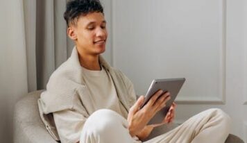 Grupo Lasser refuerza su apuesta por la domótica en viviendas con soluciones inteligentes y a medida