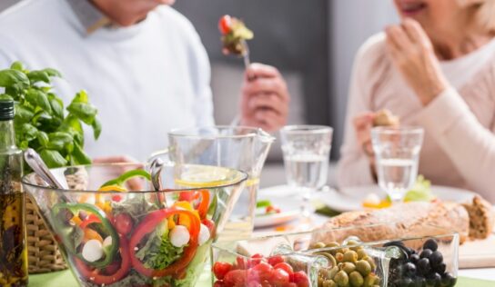 Eider Sánchez, nutricionista de Policlínica Gipuzkoa: «No es obligatorio hacer cinco comidas al día»