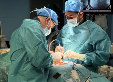 Dr. Nicolás Samprón, jefe del servicio de Neurocirugía de Policlínica Gipuzkoa: «La planificación es la parte más importante de la cirugía de columna»