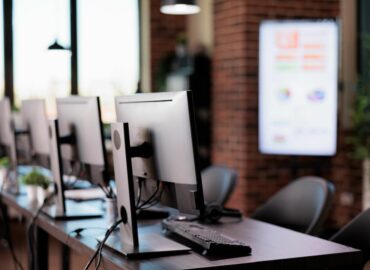 Redkom ofrece mantenimiento informático integral para empresas de la zona norte de Madrid