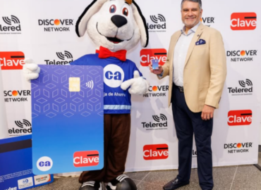 Andrés Farrugia impulsa la internacionalización de los pagos con la nueva Tarjeta Clave de Caja de Ahorros