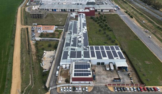 Quantica afianza su liderazgo en autoconsumo tras crecer un 54 % en ingresos y acelerar su negocio industrial en 2025