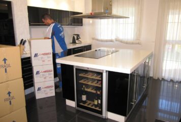 Lorenzana Sevilla impulsa la eficiencia logística en el sector de los traslados corporativos y residenciales