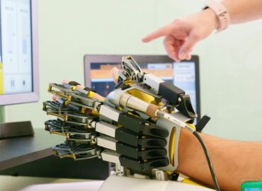 «La neurorrehabilitación permite, en momentos concretos de la enfermedad del Parkinson, mejorar limitaciones motoras, de coordinación o dolor, lo que se traduce en meses o años de vida con mayor calidad», Dr. Alejandro Durán